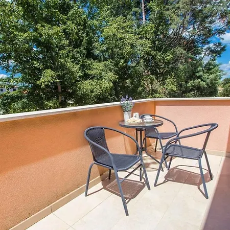 Hotel Lavanda Pavicini